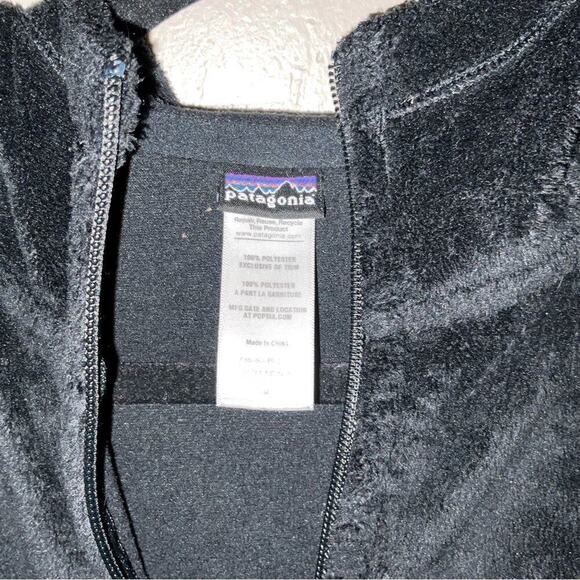 Patagonia Plush Zip Up Jacket - Picture 5 of 6